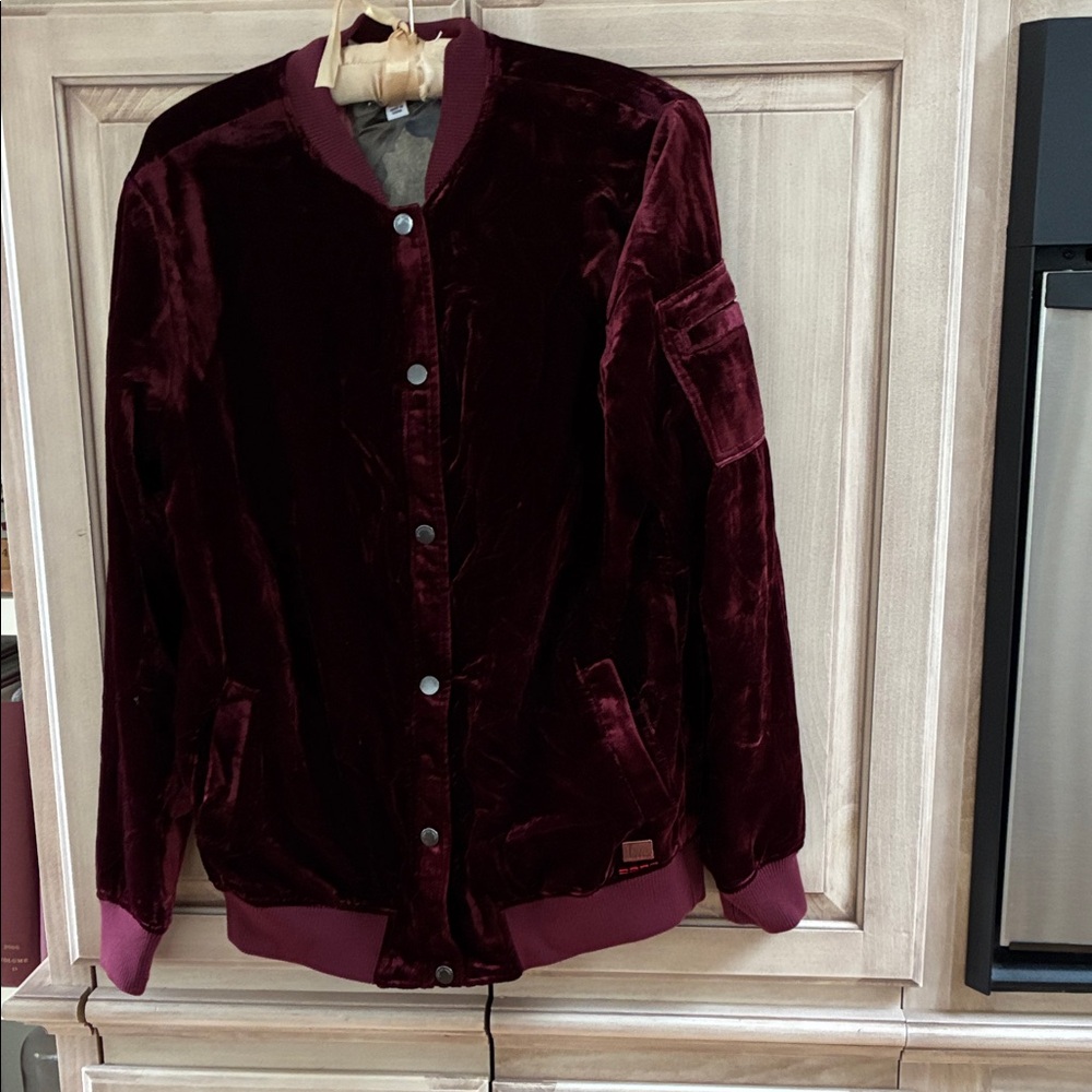 Peace Love world Women's Burgundyy Velvet Bomber Jacket sz XS - Picture 1 of 9